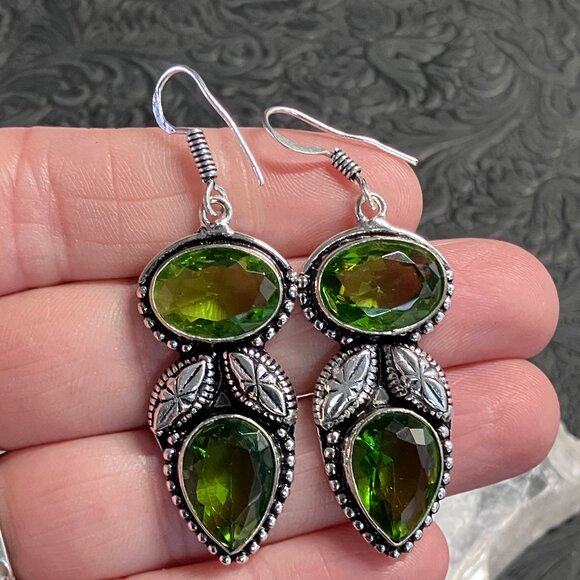 Green Peridot Fairycore Witchy Earrings Stone Crystal Jewelry - Picture 5 of 6
